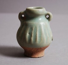 Ein Thai Seladon-Gefäßchen