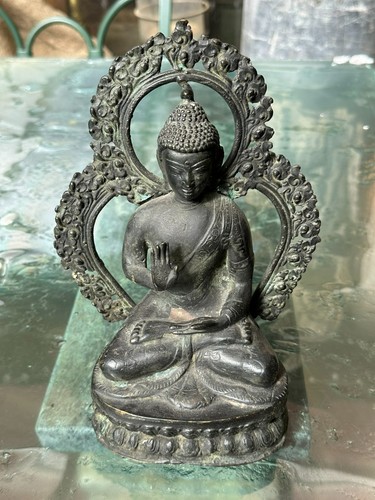 Antiker abhaya mudra buddha - antiker,